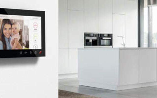 Gira Wohnungsstation bei Elektro Jobst GmbH in Regensburg